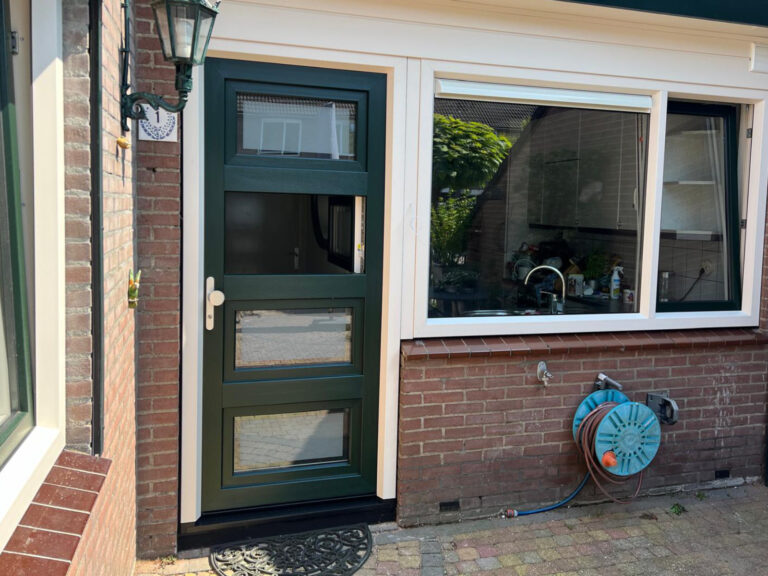 Kunststof voordeur met draaikiepraam Blaricum
