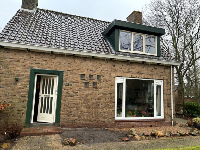 Oude kozijnen Schoorl