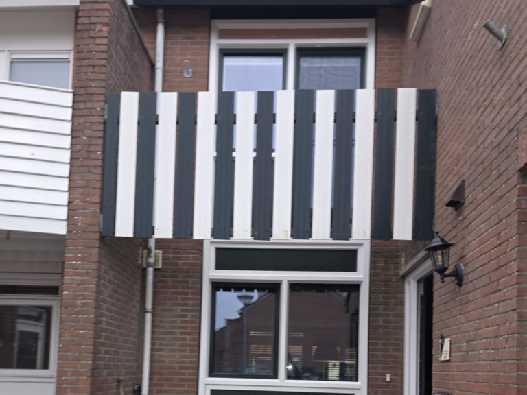 Nieuwe kunststof kozijnen voorgevel Julianadorp